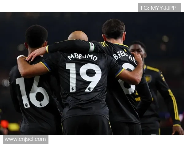 西甲激战曼联逆转国米红牌事件引发全场热议战术分析一览